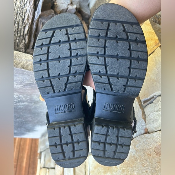 Munro Black Nordstrom Sandals Sleek Slingback Design  Sz-10M. R - Picture 14 of 14